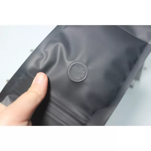 1kg Zipper + Valve Box Bottom coffee bag Black EVOH 1kg Zipper + Valve Box Bottom coffee bag Black EVOH