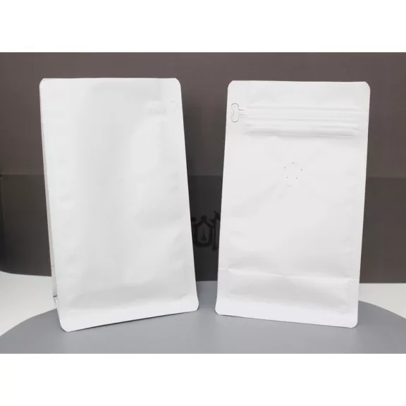 250 gr MF Zipper + Valve Box Bottom coffee bag White EVOH